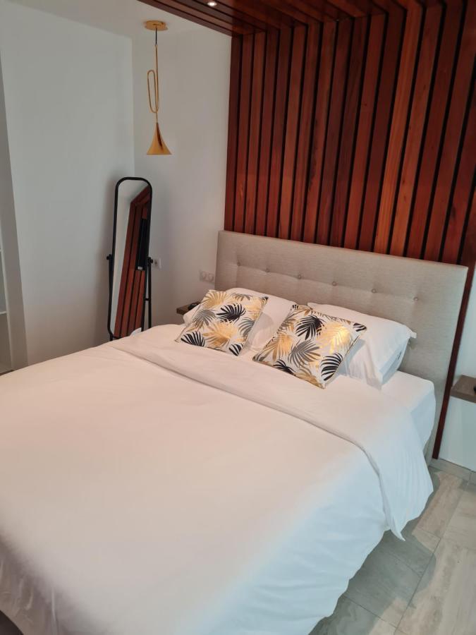 Black Diamond Lounge Le Diamant Ngoại thất bức ảnh